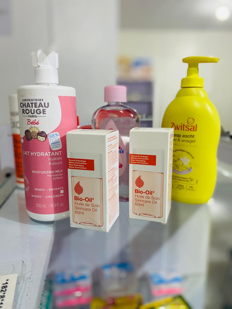 Natural face creams and serums
